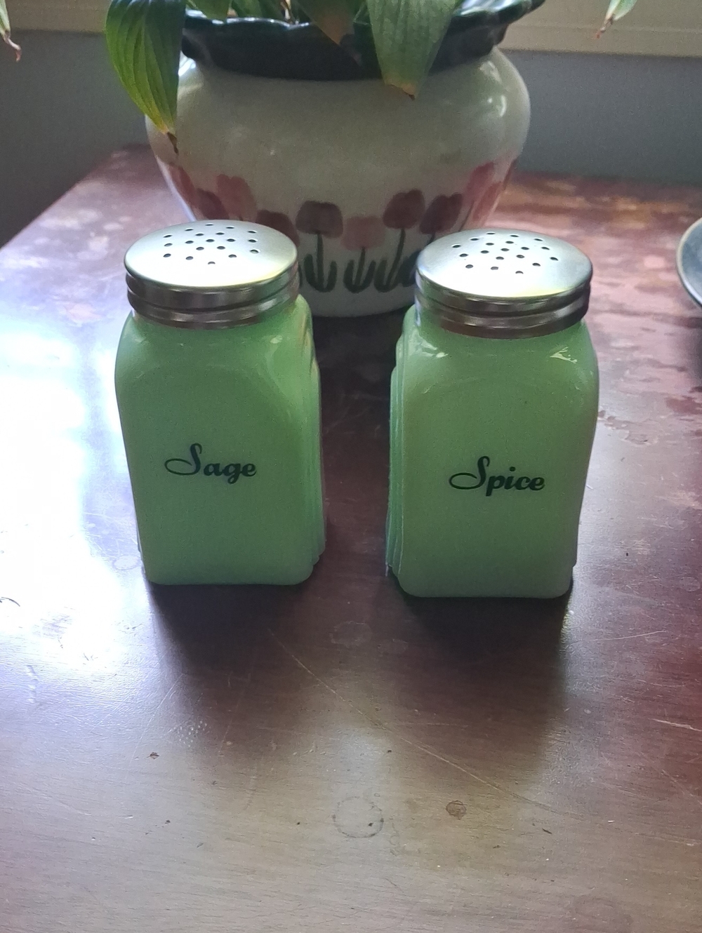 1930s Mckee Sage And Spice (Uranium Glass) Perfect Condution